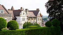 Broadway Lodge - Thumbnail 1