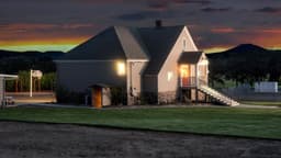 Embark at Bend - Thumbnail 1