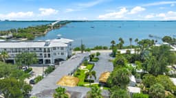 River House Wellness - Thumbnail 3