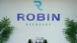 Robin Recovery - Thumbnail 1
