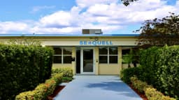 Seaquell House - Thumbnail 1