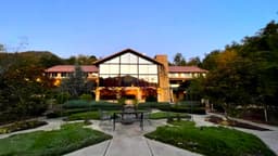 Pasadena Villa - Smoky Mountain Lodge - Thumbnail 2