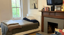 The Bridge NYC - 82nd Street House - Thumbnail 2
