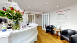 Banbury Lodge - Thumbnail 3
