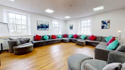 Linwood House - Thumbnail 4