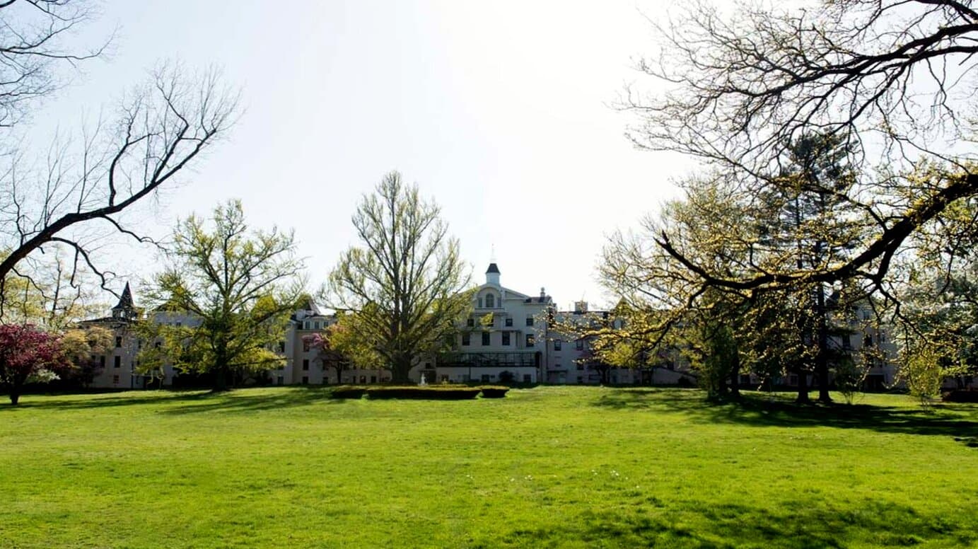 Hartford HealthCare Institute of Living - Main Campus