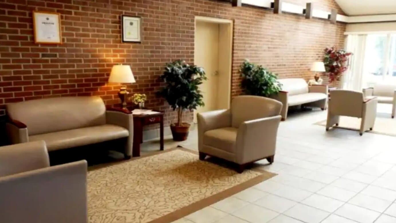 River Oaks Hospital The New Orleans Institute