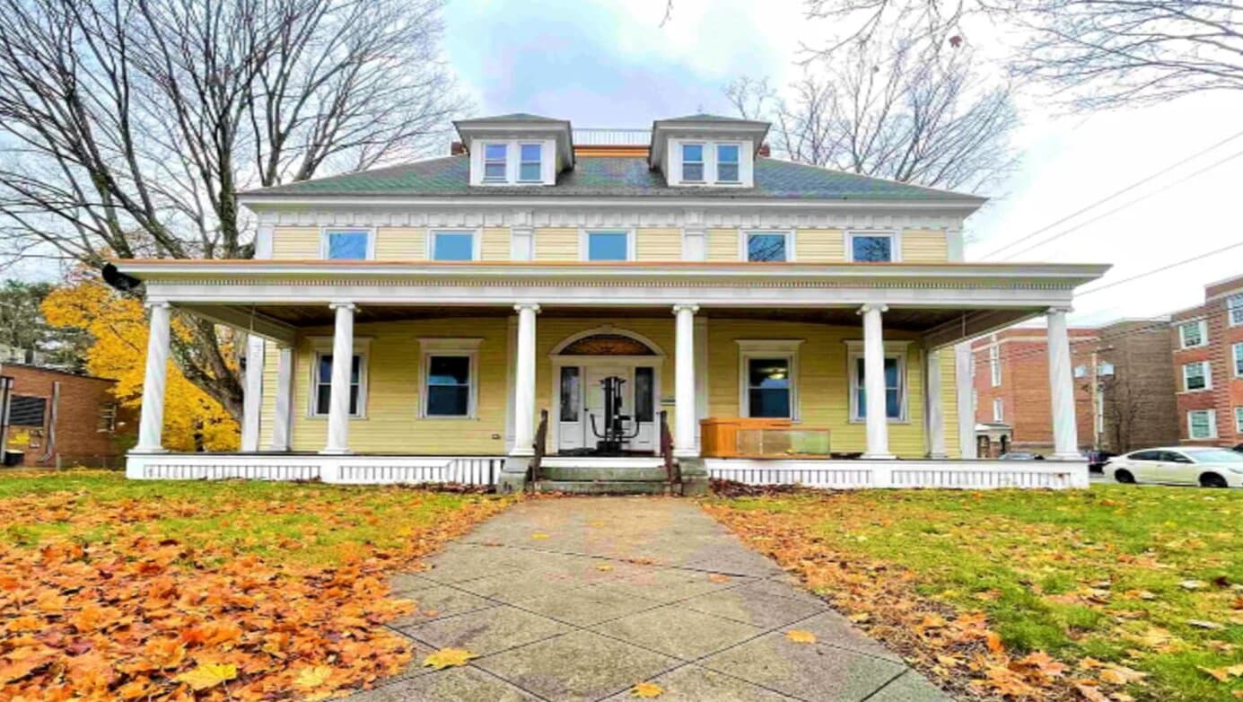 Stoodley Men's Sober House