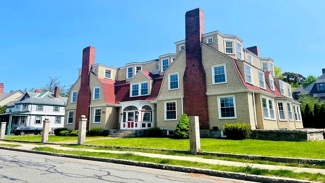 Whaling City Men's Sober House